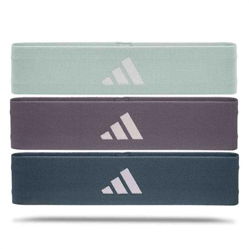 Tre brede Adidas Booty Bands i grønn, lilla og blå